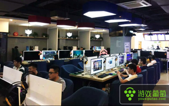 網(wǎng)吧巨頭順網(wǎng)科技聯(lián)手藍(lán)疊，要做網(wǎng)吧平臺專屬手游模擬器